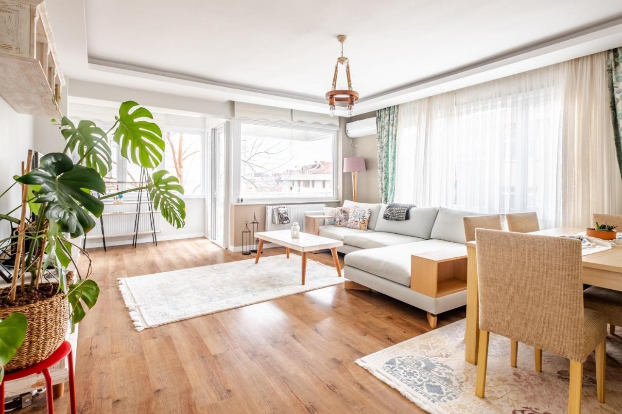 Vibrant Flat With Balcony In Maltepe Lägenhet Istanbul Exteriör bild